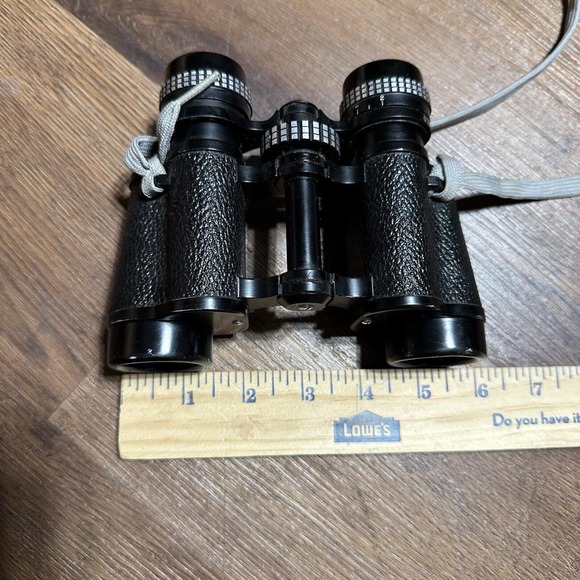 Vintage‎ Monarch 8x30 Feather Weight Binoculars Coated Lenses - Picture 15 of 15